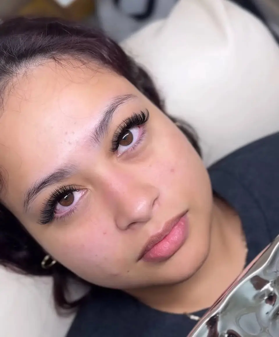Lash extensions by Pretty Pink Lash