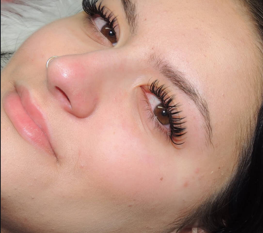 Lash extensions by Pretty Pink Lash
